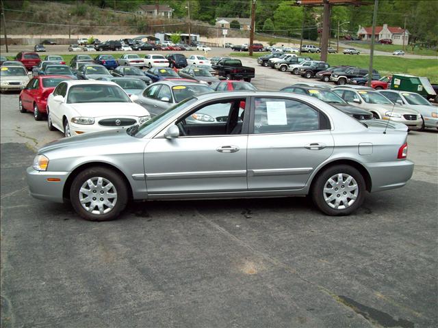 Kia Optima 2004 photo 1