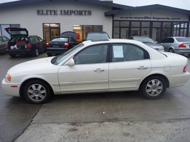 Kia Optima 2004 photo 2