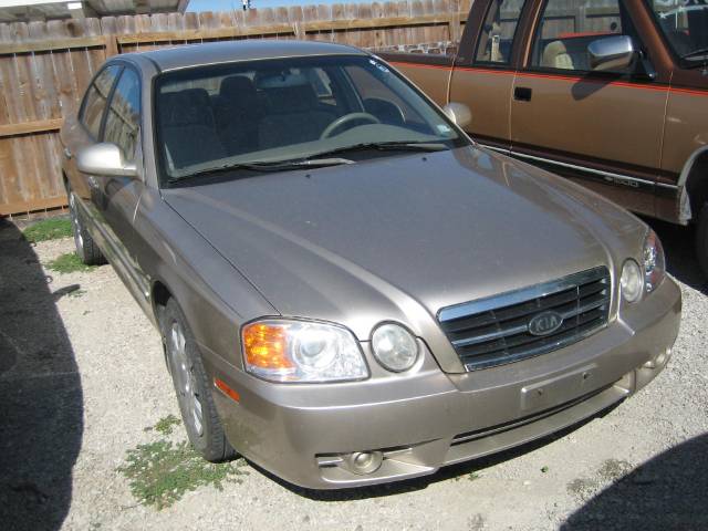 Kia Optima 2004 photo 1