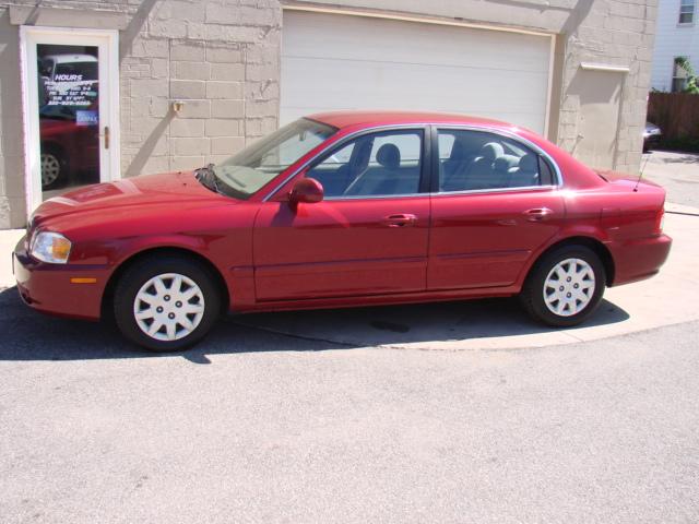 Kia Optima 2004 photo 1