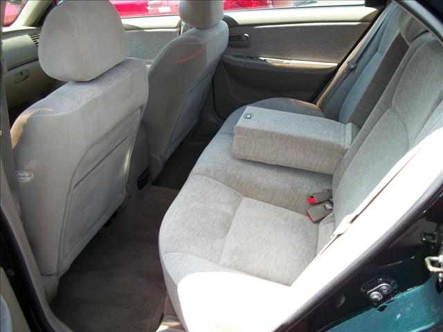 Kia Optima 2004 photo 1