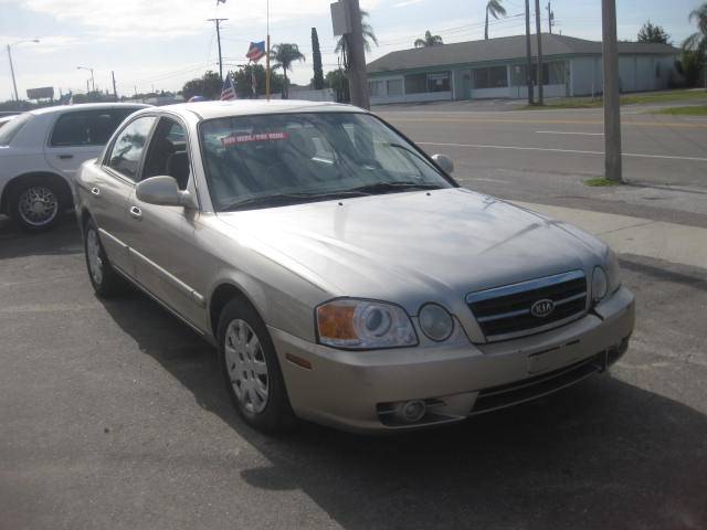 Kia Optima 2004 photo 2