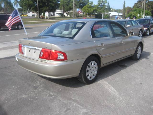 Kia Optima 2004 photo 4