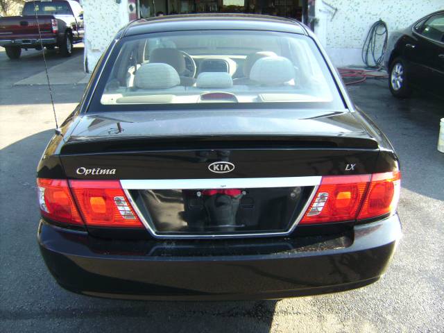 Kia Optima 2004 photo 4