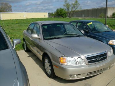 Kia Optima Elk Conversion Van Sedan