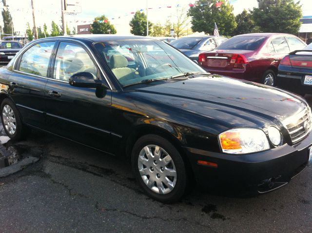 Kia Optima 2004 photo 1