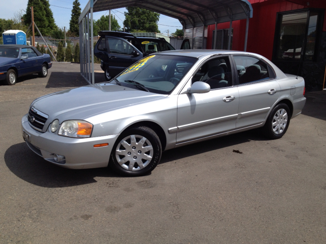 Kia Optima 2004 photo 1