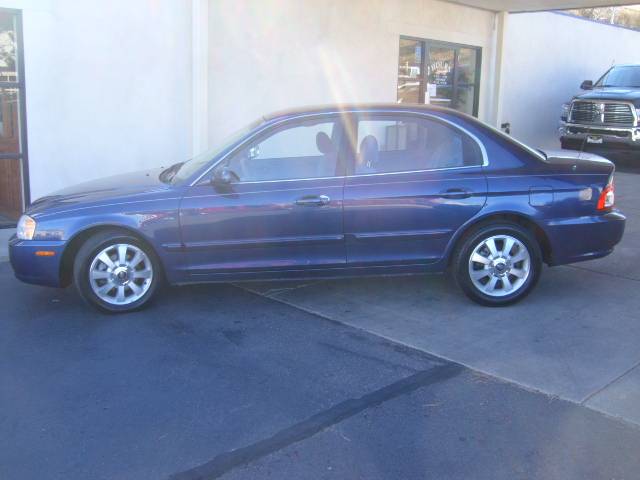 Kia Optima 2004 photo 1