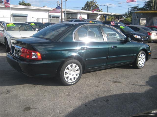 Kia Optima 2004 photo 2