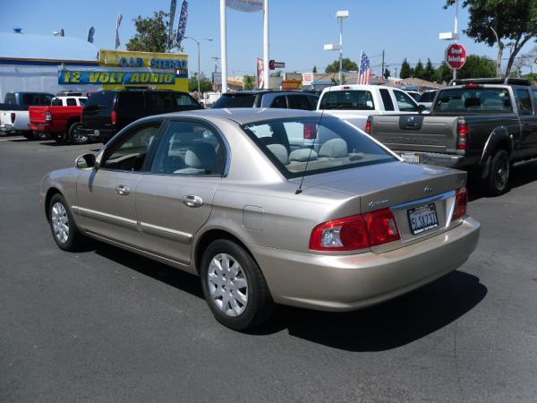 Kia Optima 2004 photo 3