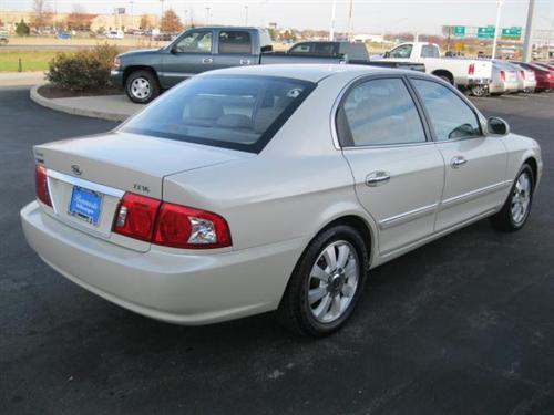 Kia Optima 2005 photo 2