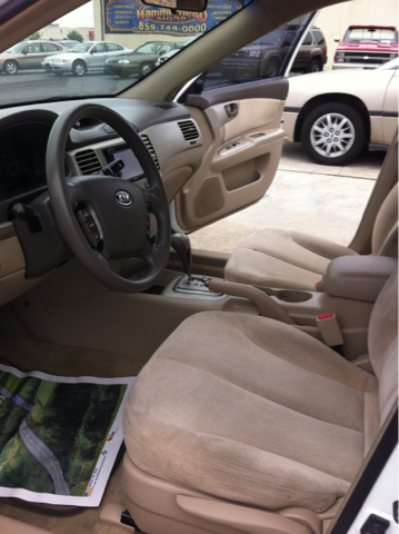 Kia Optima Elk Conversion Van Sedan