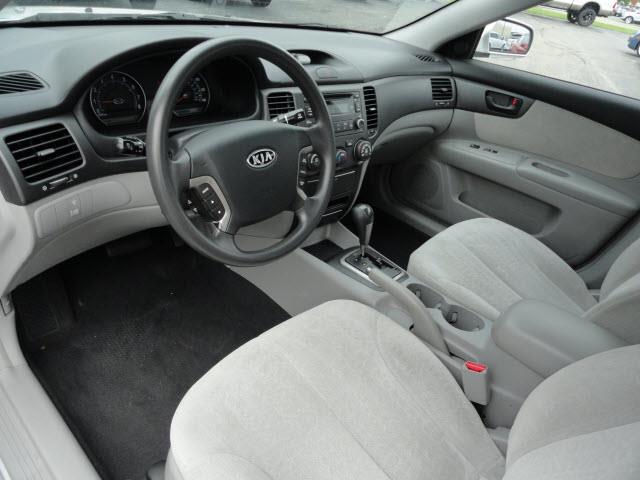 Kia Optima 2007 photo 14