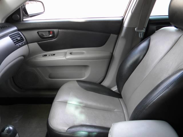 Kia Optima 2007 photo 12
