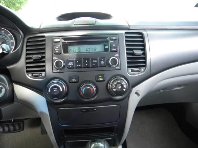 Kia Optima 2007 photo 17