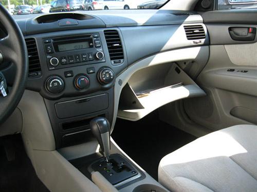 Kia Optima 2008 photo 2