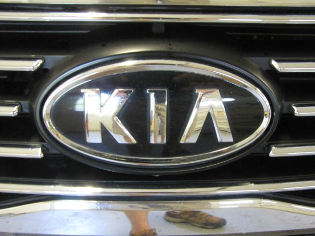 Kia Optima 2009 photo 2