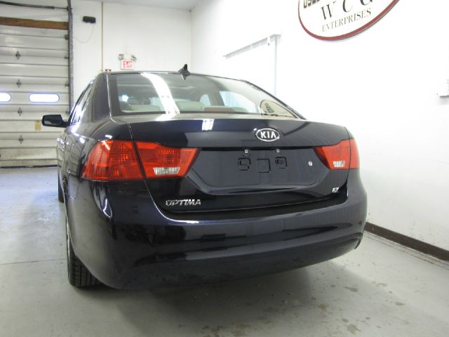 Kia Optima 2009 photo 22