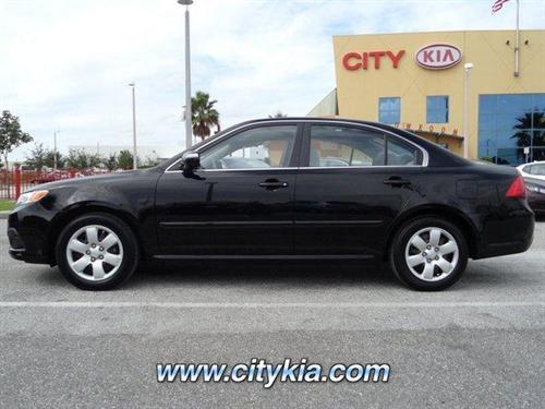 Kia Optima 2010 photo 1