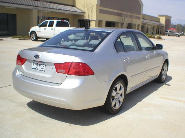 Kia Optima 2010 photo 4