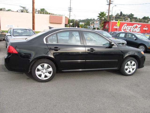 Kia Optima 2010 photo 4