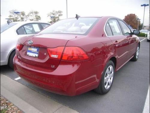 Kia Optima 2010 photo 4