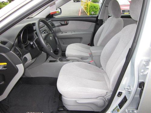 Kia Optima 2010 photo 2