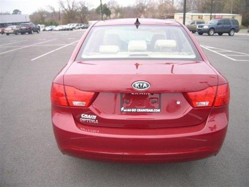 Kia Optima 2010 photo 1