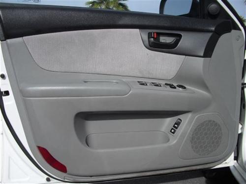 Kia Optima 2010 photo 4