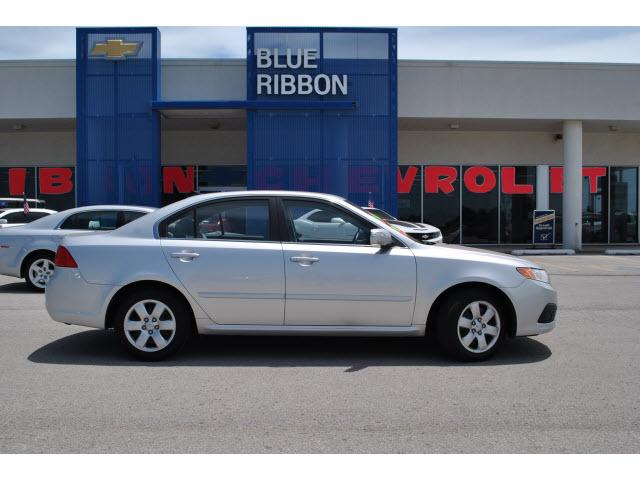 Kia Optima 2010 photo 1