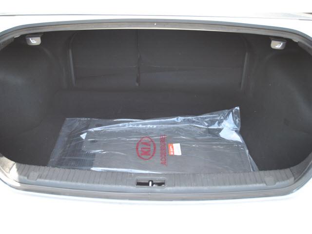 Kia Optima 2010 photo 3