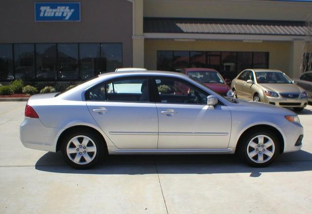 Kia Optima 2010 photo 3