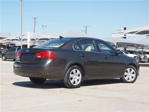 Kia Optima 2010 photo 4