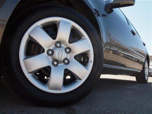 Kia Optima 2010 photo 2