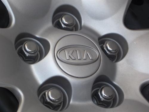 Kia Optima 2010 photo 1