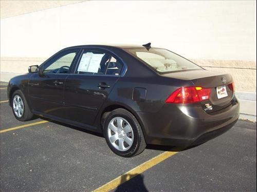 Kia Optima 2010 photo 2