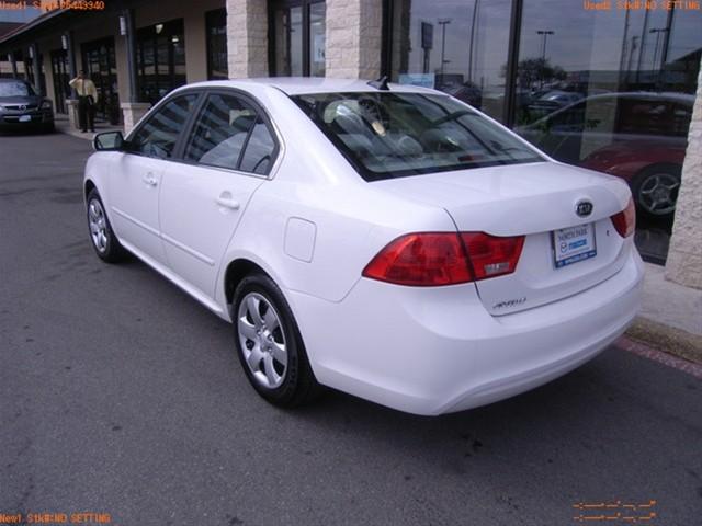 Kia Optima 2010 photo 4