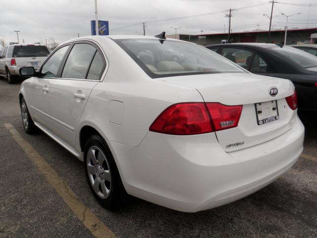 Kia Optima 2010 photo 3