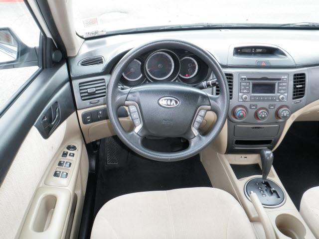 Kia Optima 2010 photo 5