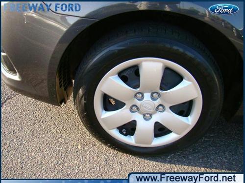 Kia Optima 2010 photo 2