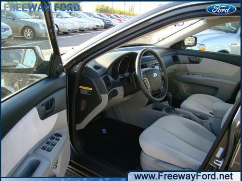 Kia Optima 2010 photo 3