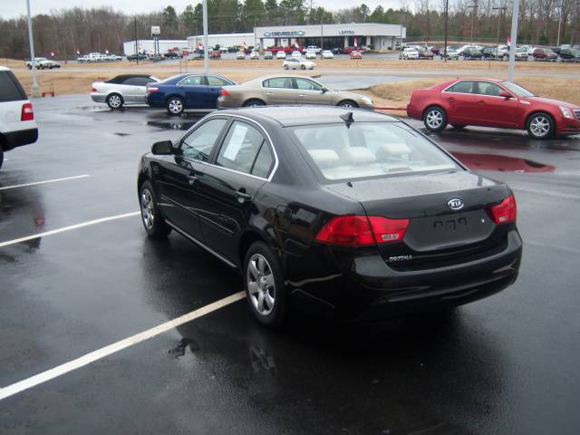 Kia Optima 2010 photo 5
