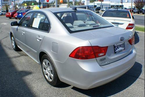 Kia Optima 2010 photo 1