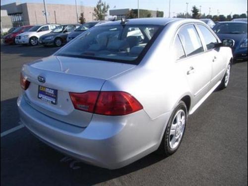 Kia Optima 2010 photo 1