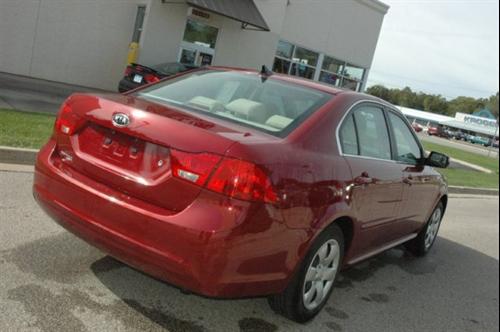 Kia Optima 2010 photo 1