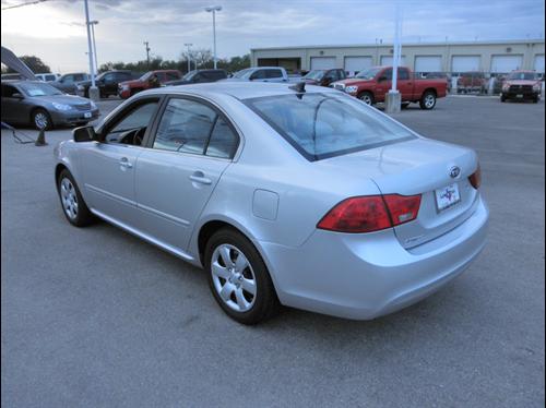 Kia Optima 2010 photo 3