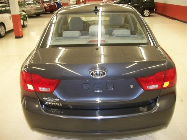 Kia Optima 2010 photo 2