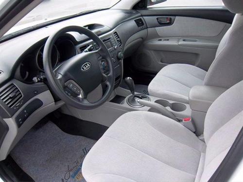 Kia Optima 2010 photo 2