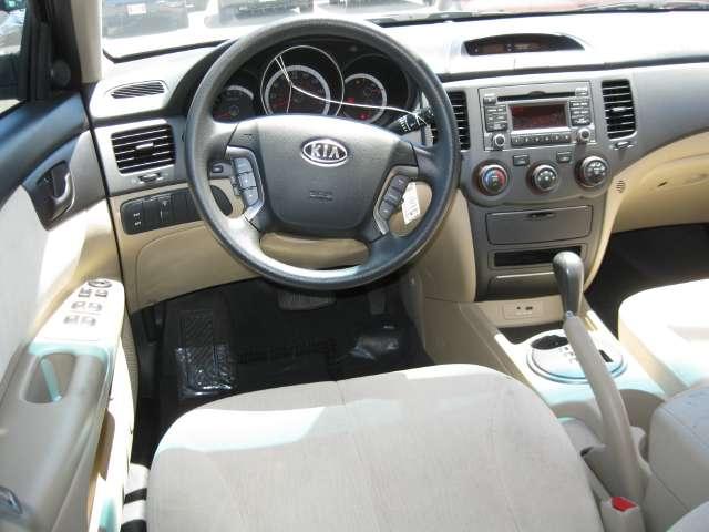 Kia Optima 2010 photo 1
