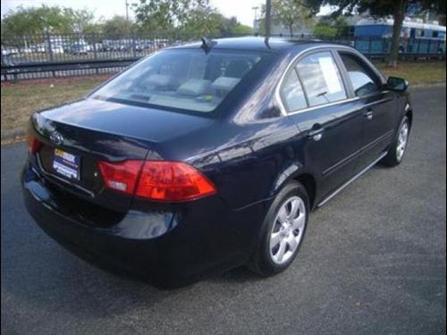 Kia Optima 2010 photo 1